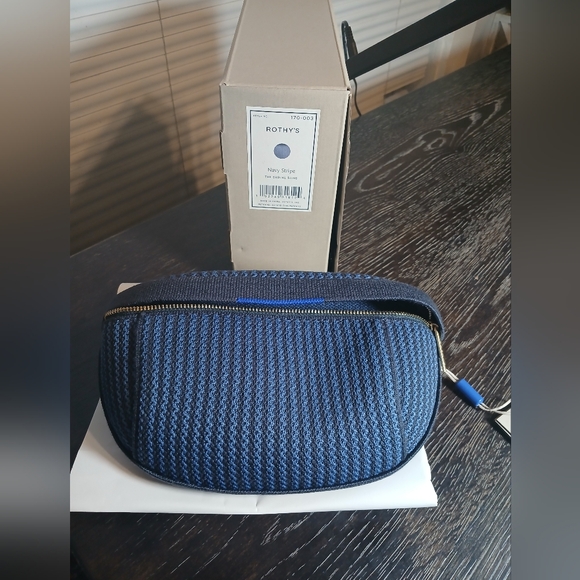 Rothys NAVY STRIPE THE CASUAL SLING - Picture 4 of 4